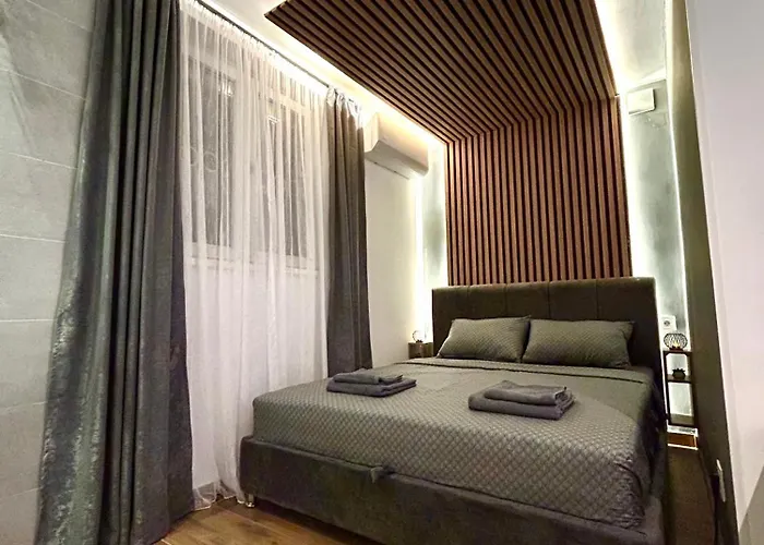 Seventh Oasis Apartment